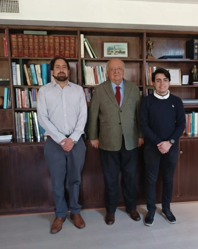 Reunión en la Embajada de Chile