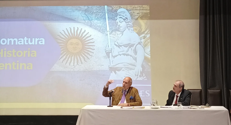 Un encuentro dedicado a la memoria y logros de la diplomacia nacional