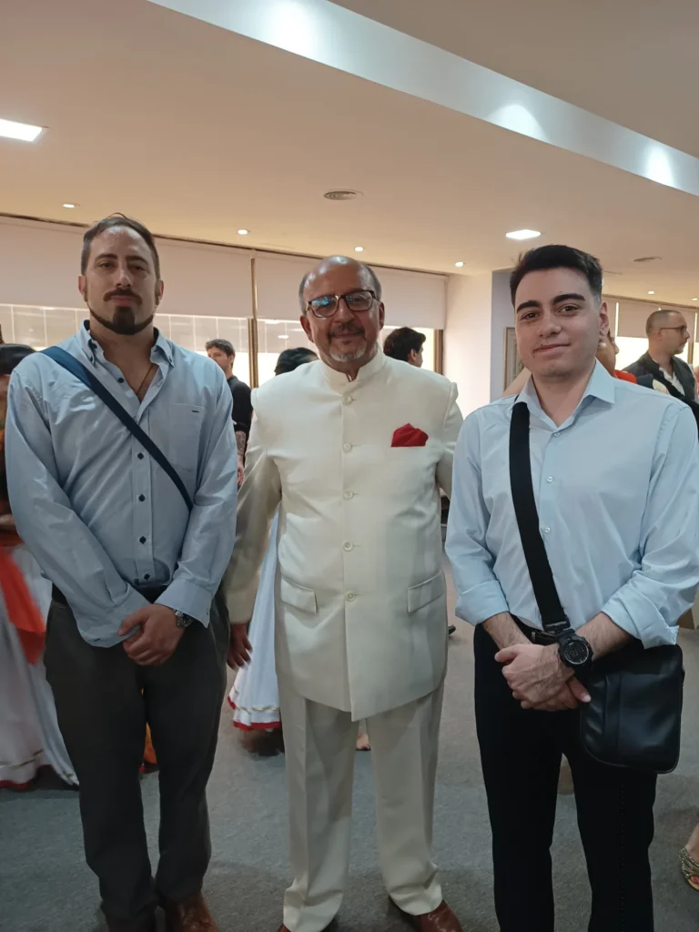 Participación institucional en el 77° aniversario de la Independencia de la República de la India