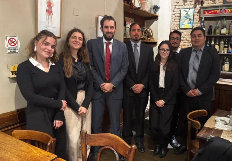 Almuerzo y charla sobre la coyuntura internacional y sus implicancias regionales